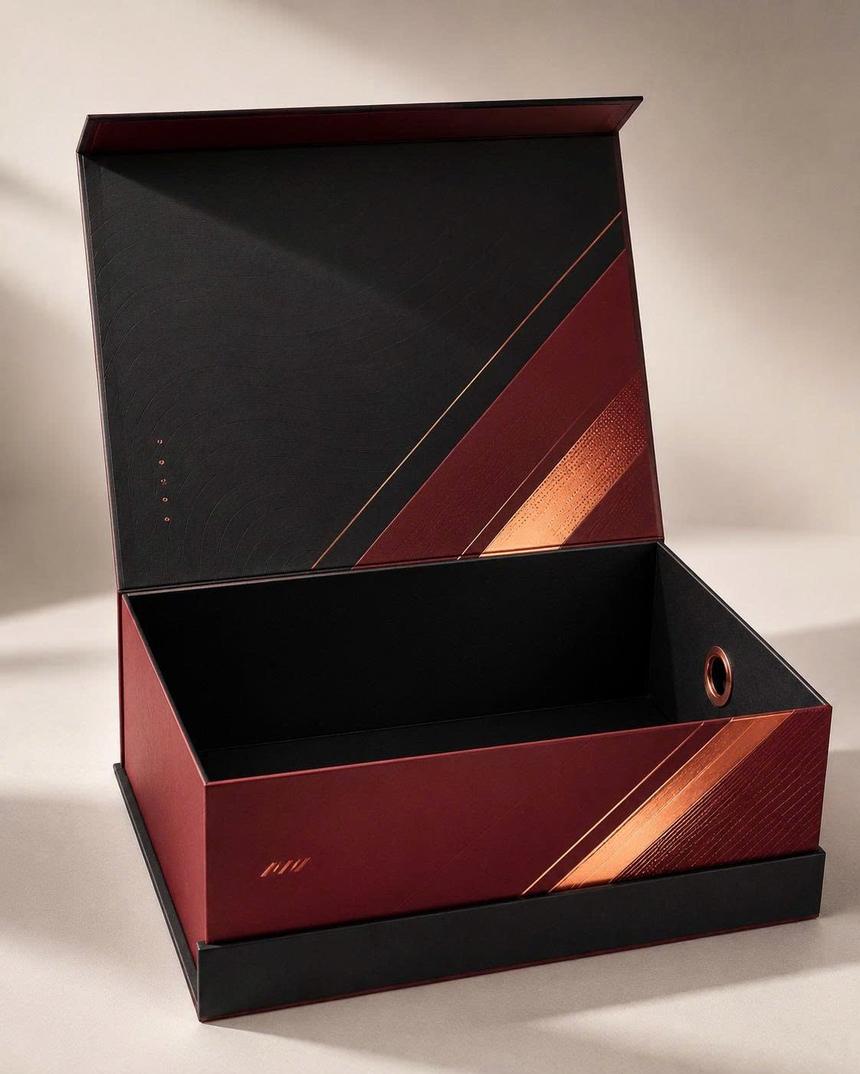 Hộp đựng giày nắp nam châm màu đỏ đô ánh đồng HG004 Golden Box