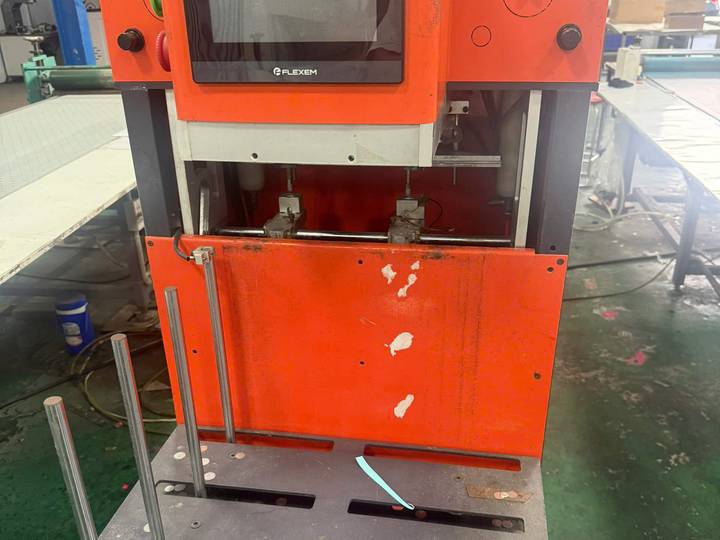 Máy gắn nam châm bán tự động cho hộp giày nắp nam châm