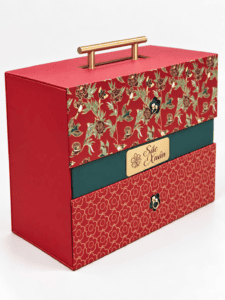 Hộp quà Tết Sắc Xuân dạng tủ 2 ngăn kéo quai xách đỏ phối xanh – Golden Box (góc 1)